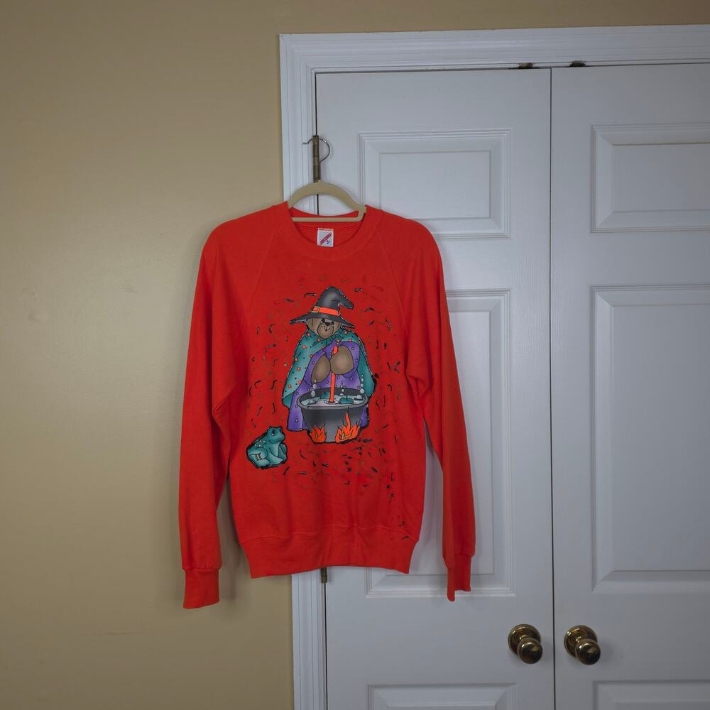 Vintage 80s Jerzees Halloween Witch Teddy Bear Sweatshirt in Orange Size M